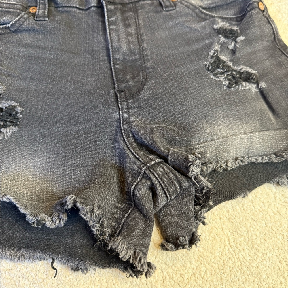 William B Black Denim Shorts Size S - Picture 3 of 8